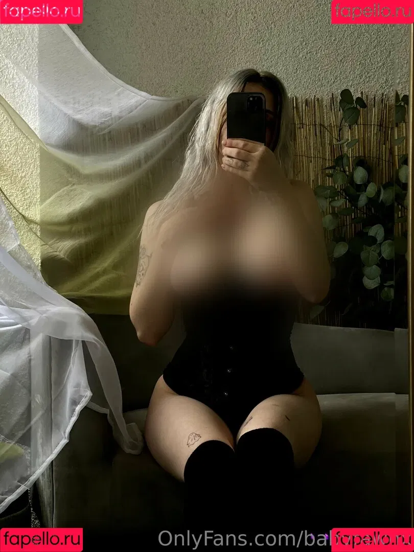 babyfawnx / babyfawnxo Onlyfans Photo Gallery 