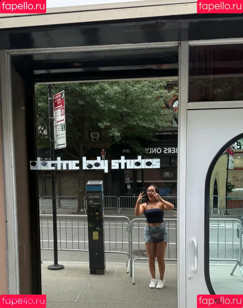 ItsIzzyMania / Izzy Moreno / WWYTWrestling Onlyfans Photo Gallery 