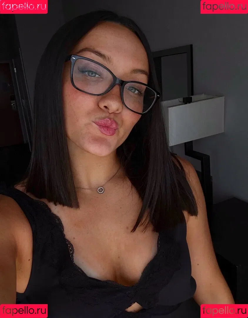 ItsIzzyMania / Izzy Moreno / WWYTWrestling Onlyfans Photo Gallery 