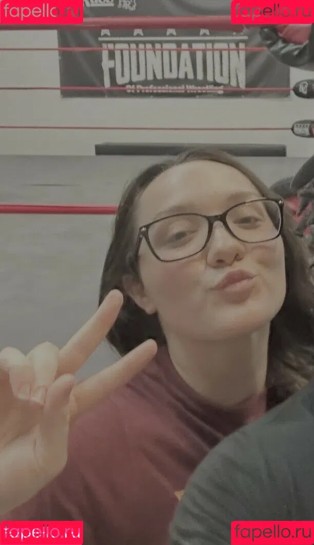 ItsIzzyMania / Izzy Moreno / WWYTWrestling Onlyfans Photo Gallery 
