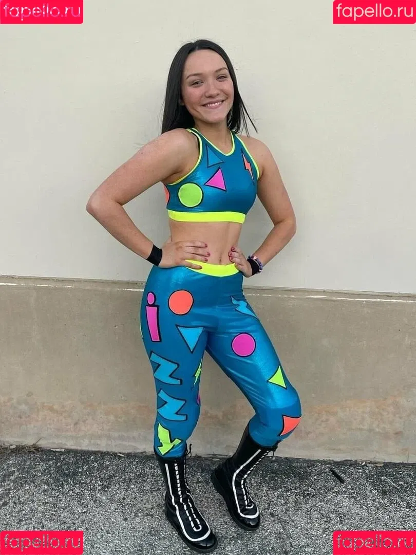 ItsIzzyMania / Izzy Moreno / WWYTWrestling Onlyfans Photo Gallery 