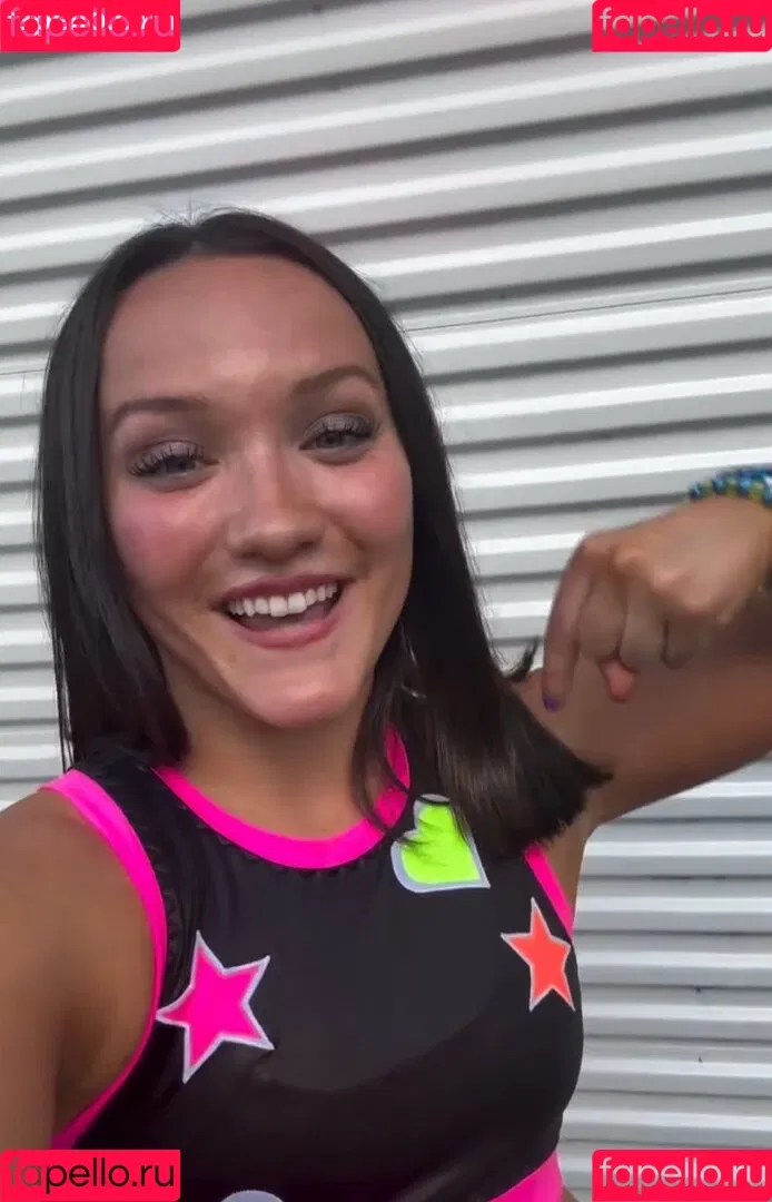 ItsIzzyMania / Izzy Moreno / WWYTWrestling Onlyfans Photo Gallery 