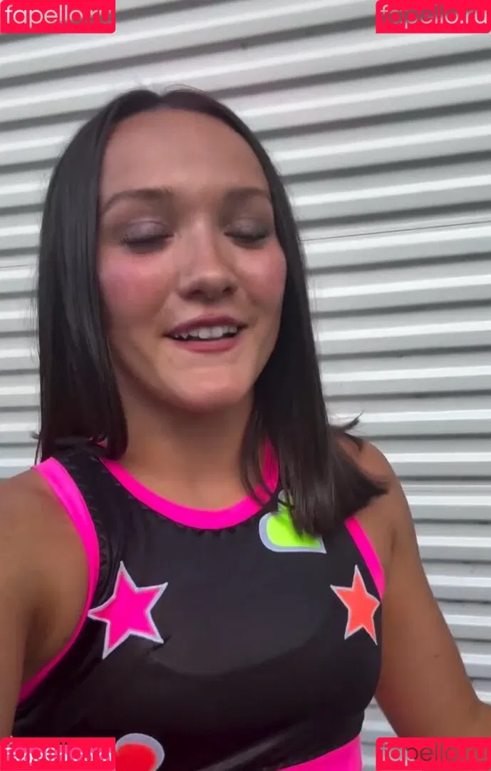 ItsIzzyMania / Izzy Moreno / WWYTWrestling Onlyfans Photo Gallery 