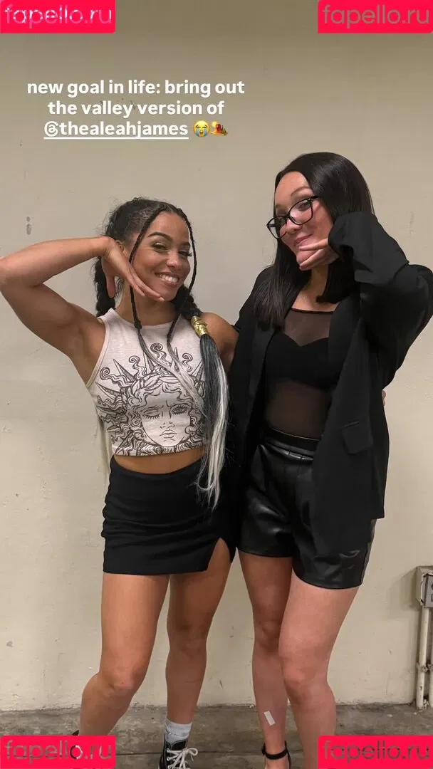 ItsIzzyMania / Izzy Moreno / WWYTWrestling Onlyfans Photo Gallery 