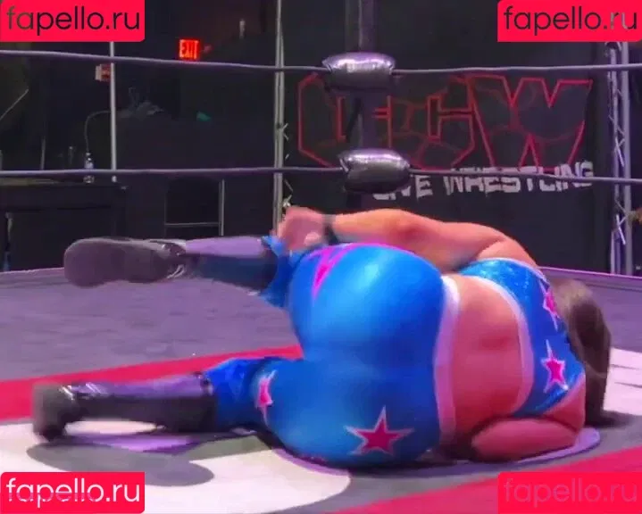 ItsIzzyMania / Izzy Moreno / WWYTWrestling Onlyfans Photo Gallery 