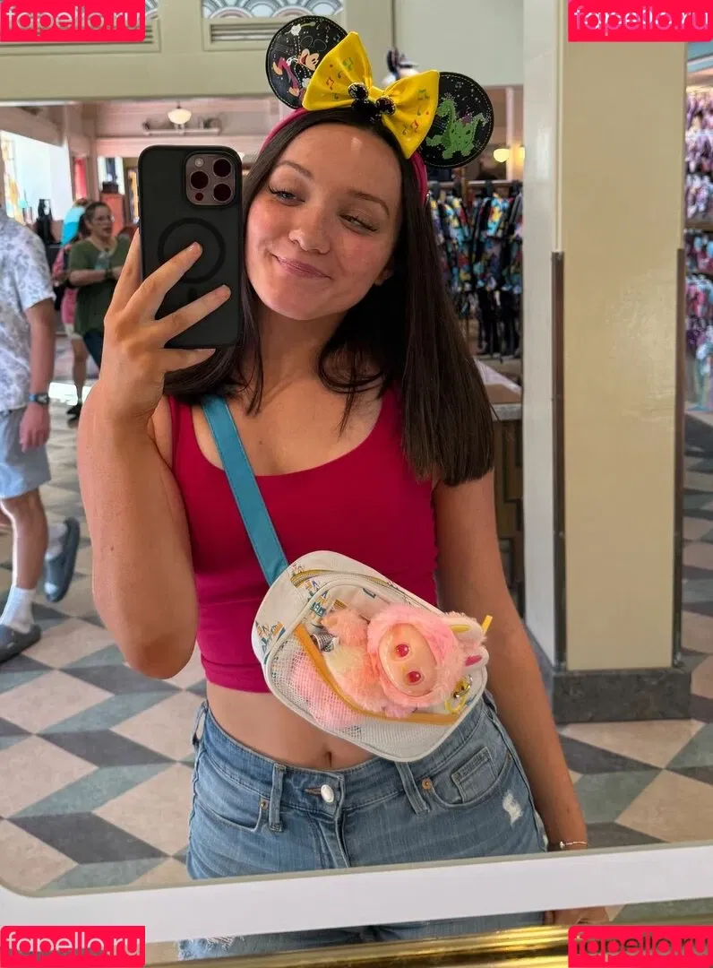 ItsIzzyMania / Izzy Moreno / WWYTWrestling Onlyfans Photo Gallery 