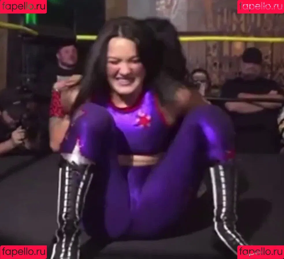 ItsIzzyMania / Izzy Moreno / WWYTWrestling Onlyfans Photo Gallery 