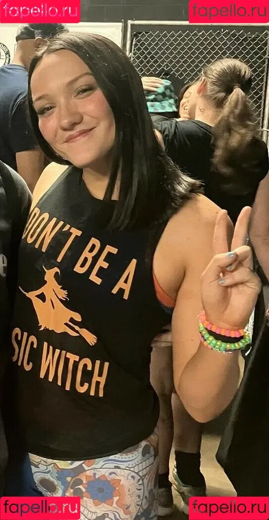 ItsIzzyMania / Izzy Moreno / WWYTWrestling Onlyfans Photo Gallery 