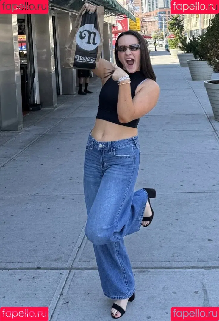 ItsIzzyMania / Izzy Moreno / WWYTWrestling Onlyfans Photo Gallery 