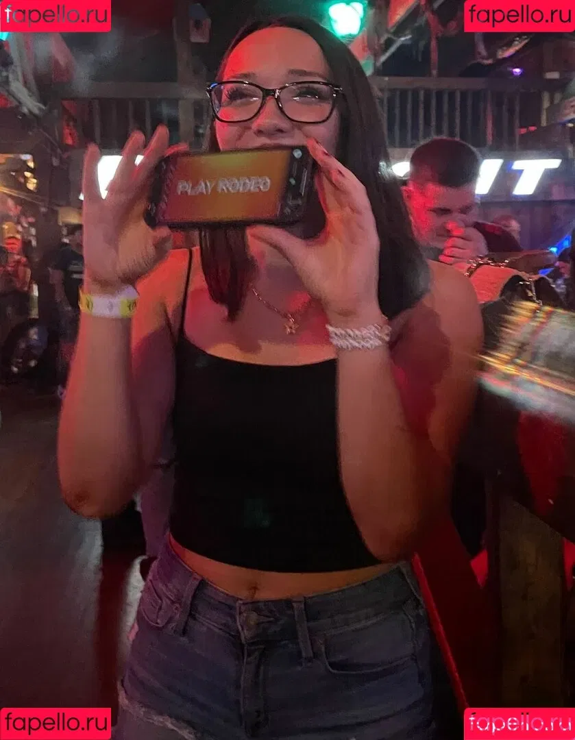 ItsIzzyMania / Izzy Moreno / WWYTWrestling Onlyfans Photo Gallery 