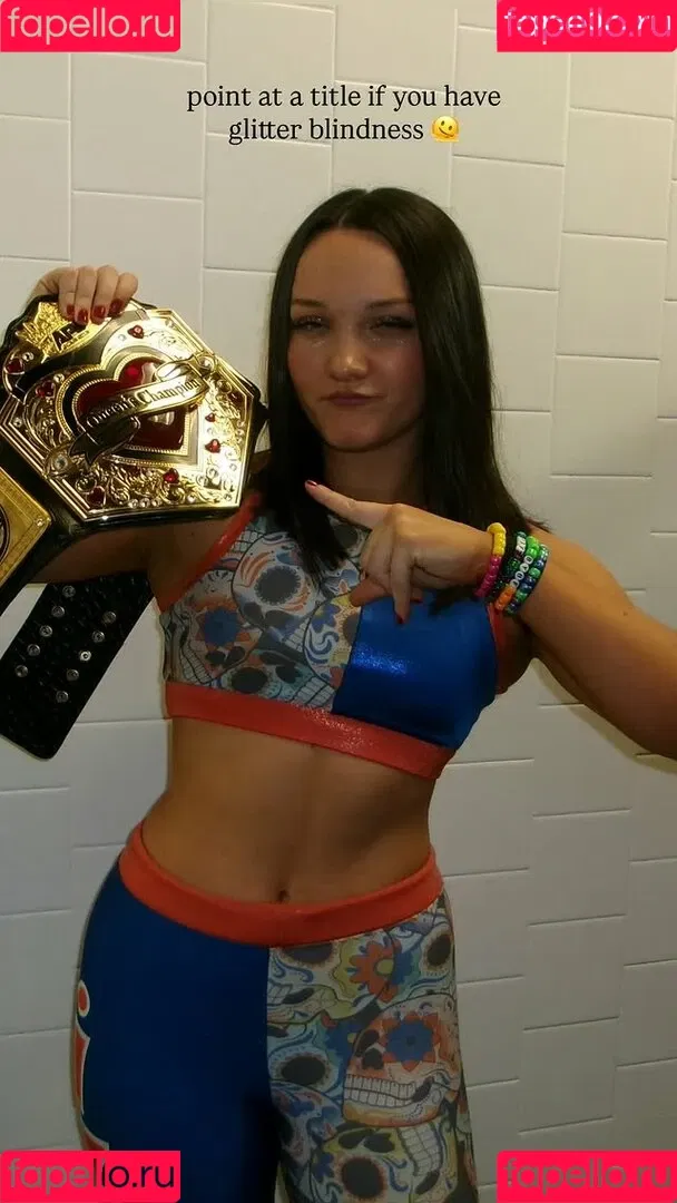 ItsIzzyMania / Izzy Moreno / WWYTWrestling Onlyfans Photo Gallery 
