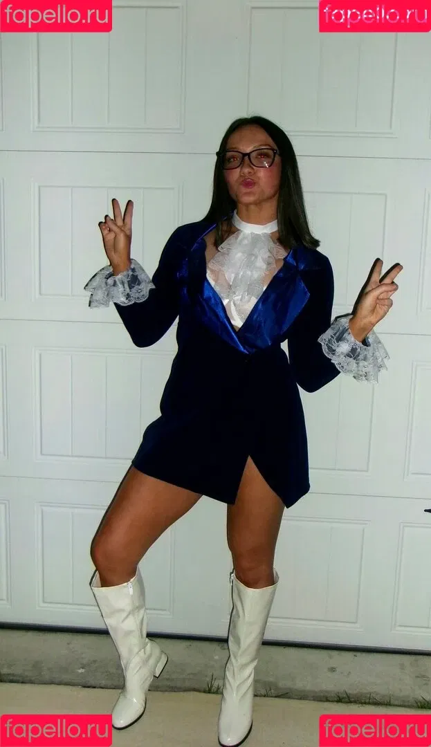 ItsIzzyMania / Izzy Moreno / WWYTWrestling Onlyfans Photo Gallery 