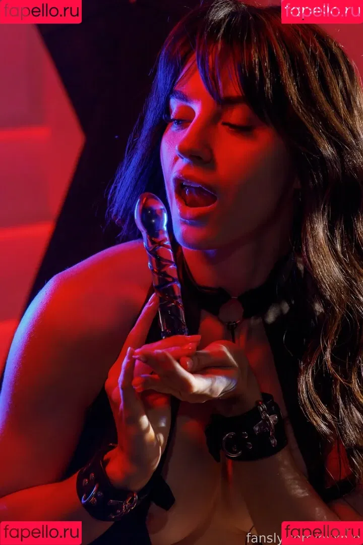 Oxana Oxxme / OxxmeOxana / oxana_oxxme / oxxme Onlyfans Photo Gallery 