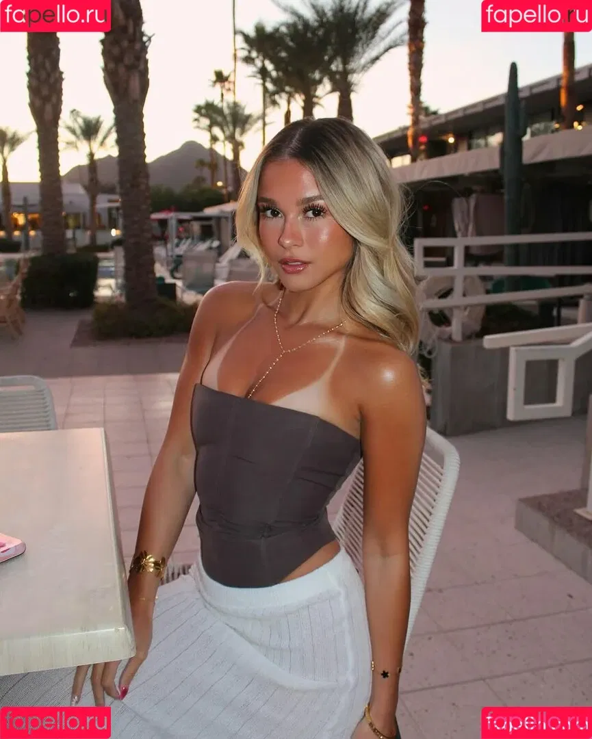 Katalina Cartmel / Katalinacarttmel / Katcartmel Onlyfans Photo Gallery 