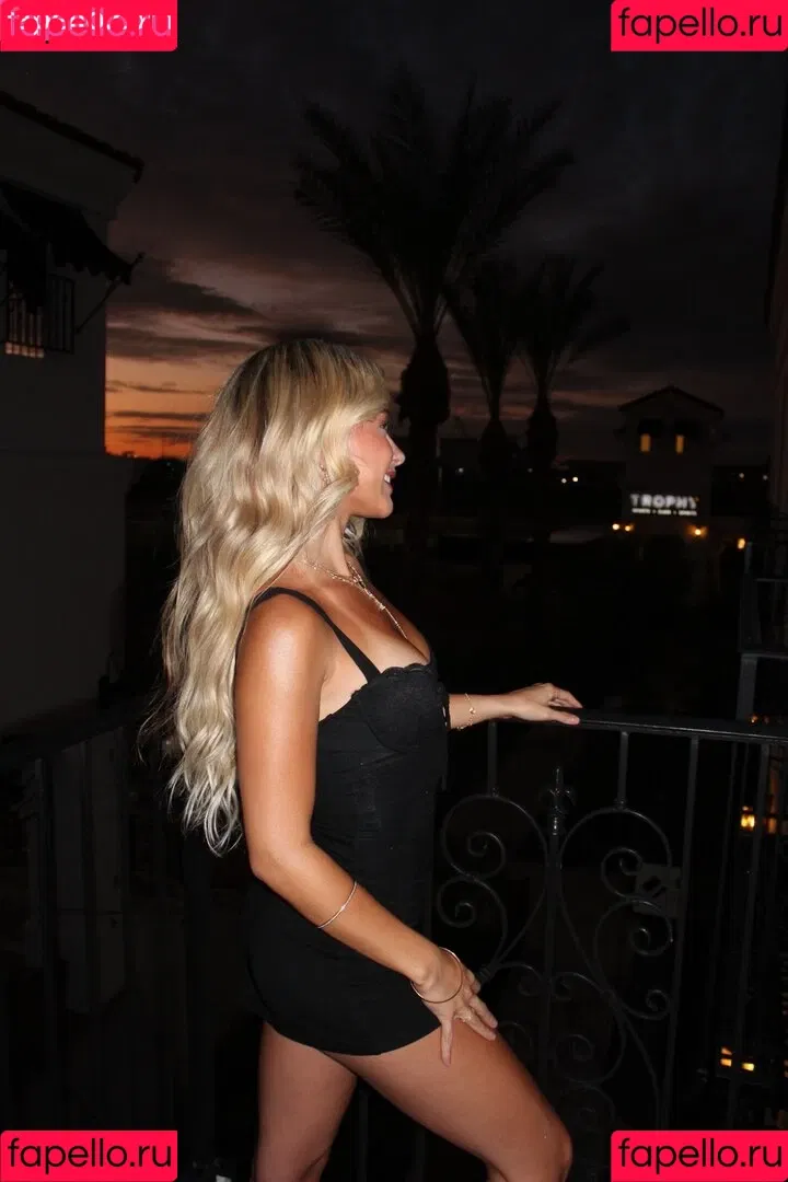 Katalina Cartmel / Katalinacarttmel / Katcartmel Onlyfans Photo Gallery 