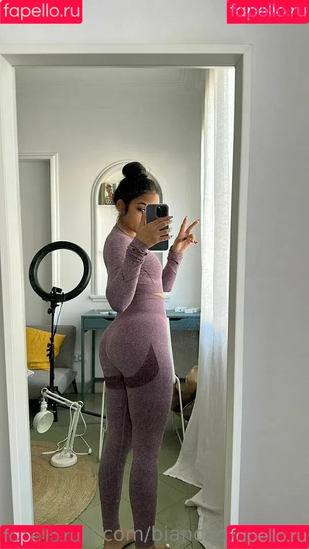 biancajasminelawson / biancaswanfree Onlyfans Photo Gallery 