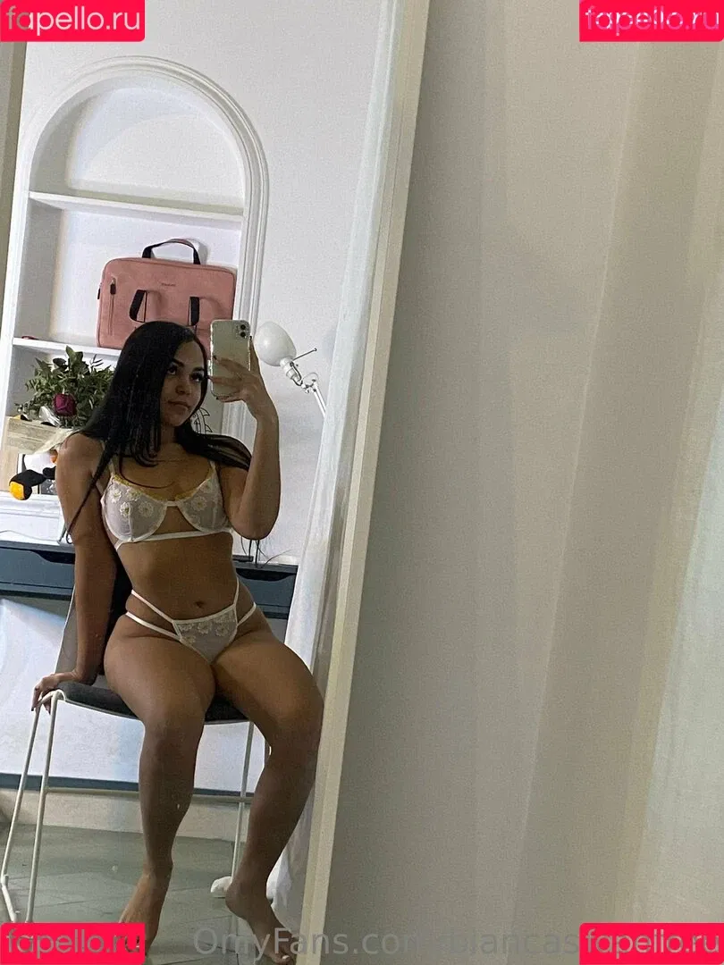 biancajasminelawson / biancaswanfree Onlyfans Photo Gallery 