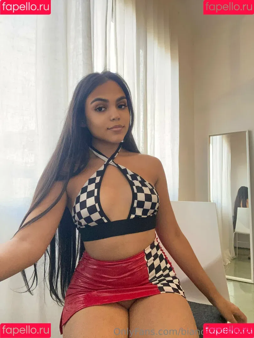 biancajasminelawson / biancaswanfree Onlyfans Photo Gallery 