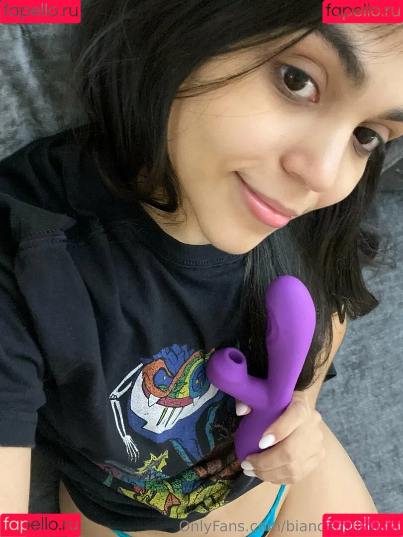 biancajasminelawson / biancaswanfree Onlyfans Photo Gallery 