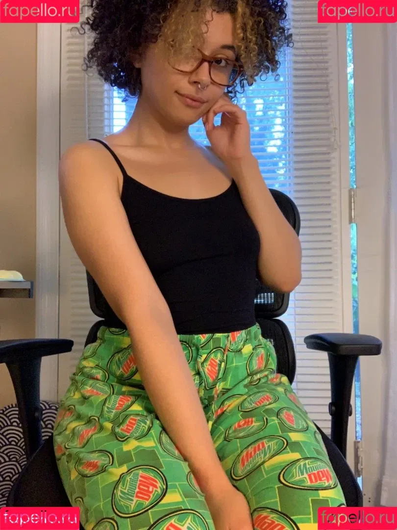 Irlupdog / glasses_gf / niceupdog / realityguy Onlyfans Photo Gallery 