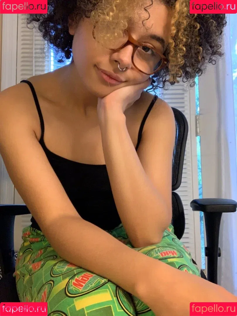 Irlupdog / glasses_gf / niceupdog / realityguy Onlyfans Photo Gallery 