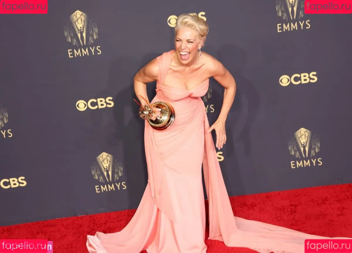 Hannah Waddingham / hannah_waddingham Onlyfans Photo Gallery 