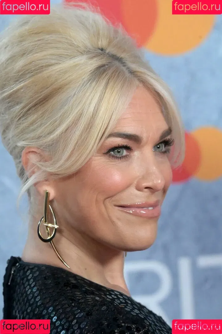 Hannah Waddingham / hannah_waddingham Onlyfans Photo Gallery 