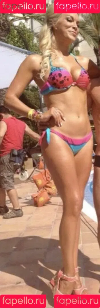 Hannah Waddingham / hannah_waddingham Onlyfans Photo Gallery 