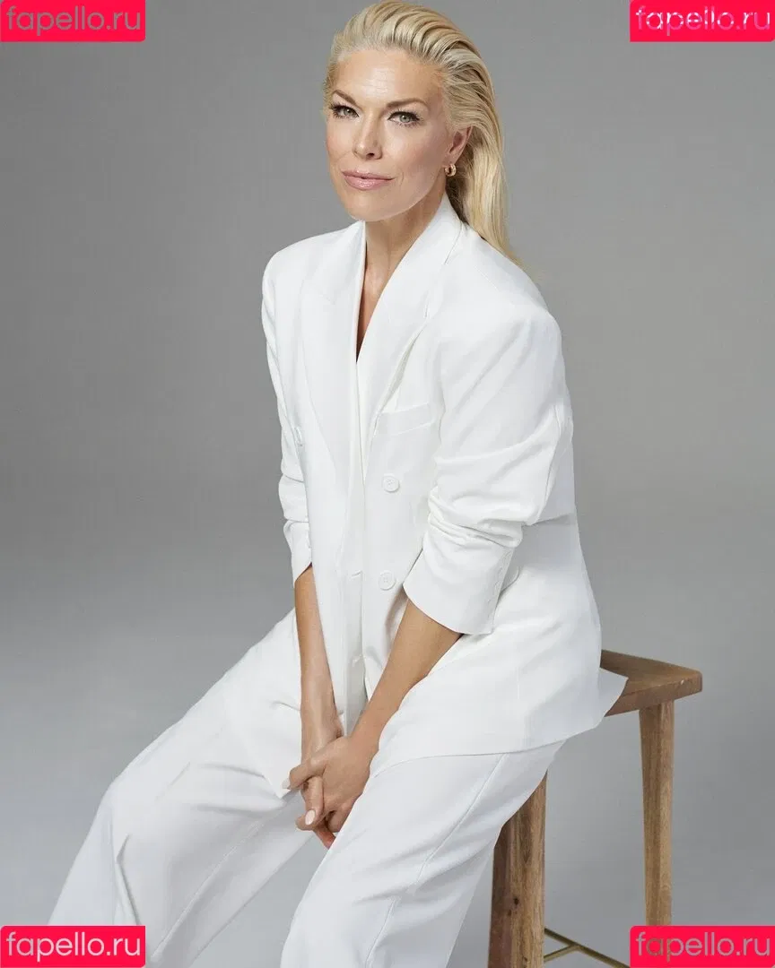 Hannah Waddingham / hannah_waddingham Onlyfans Photo Gallery 