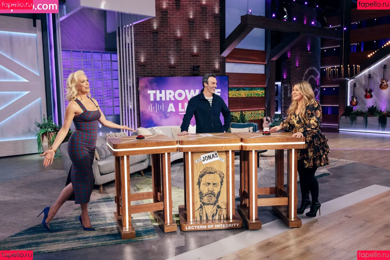 Hannah Waddingham / hannah_waddingham Onlyfans Photo Gallery 