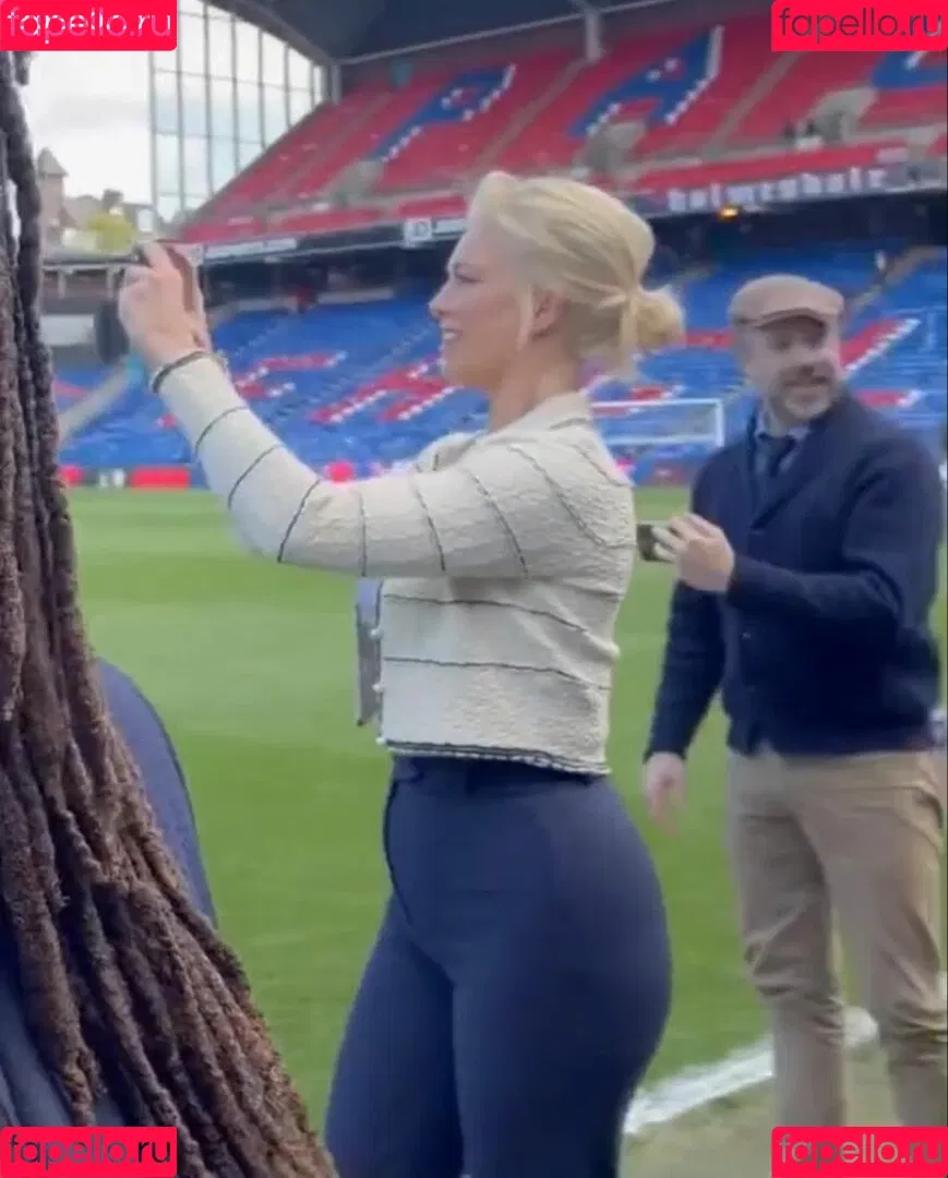 Hannah Waddingham / hannah_waddingham Onlyfans Photo Gallery 