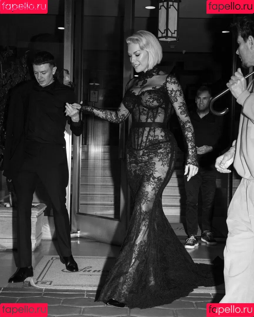 Hannah Waddingham / hannah_waddingham Onlyfans Photo Gallery 