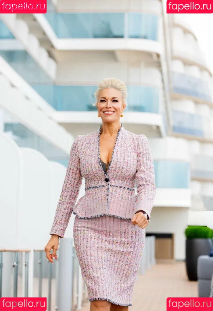 Hannah Waddingham / hannah_waddingham Onlyfans Photo Gallery 