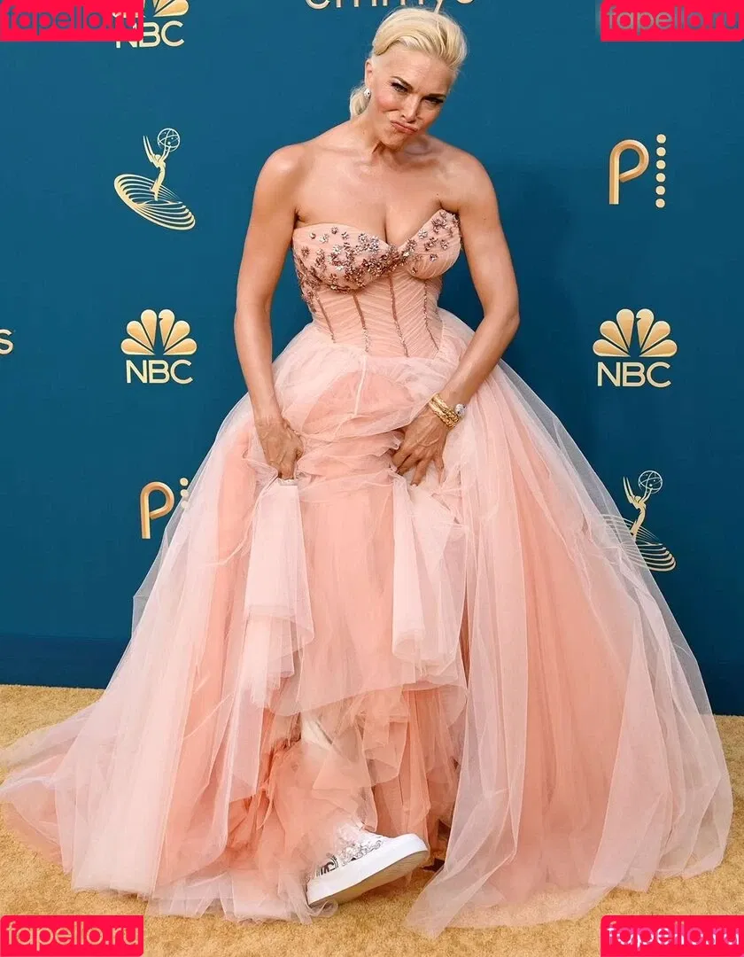 Hannah Waddingham / hannah_waddingham Onlyfans Photo Gallery 