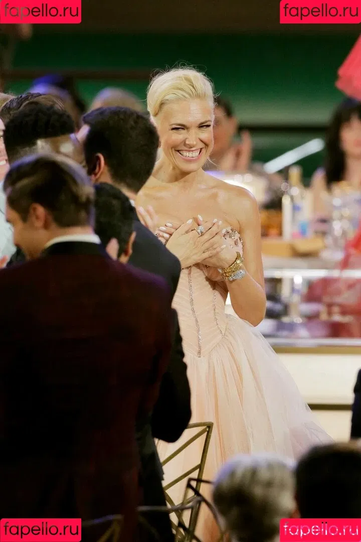 Hannah Waddingham / hannah_waddingham Onlyfans Photo Gallery 