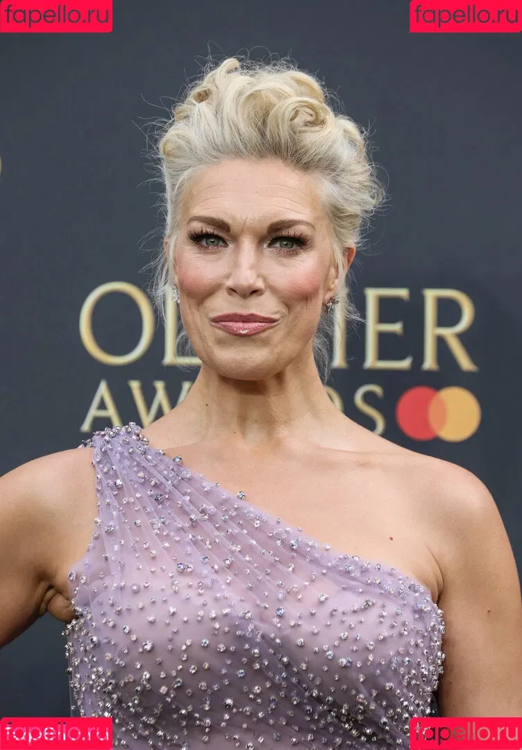 Hannah Waddingham / hannah_waddingham Onlyfans Photo Gallery 