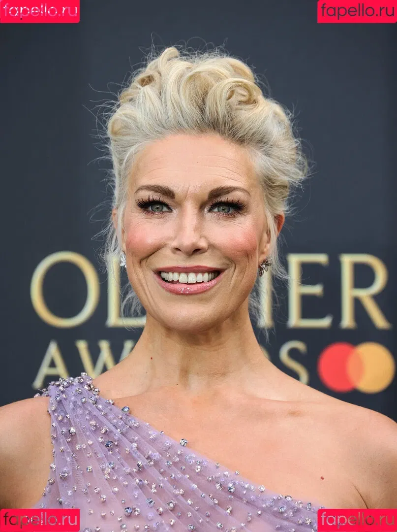 Hannah Waddingham / hannah_waddingham Onlyfans Photo Gallery 