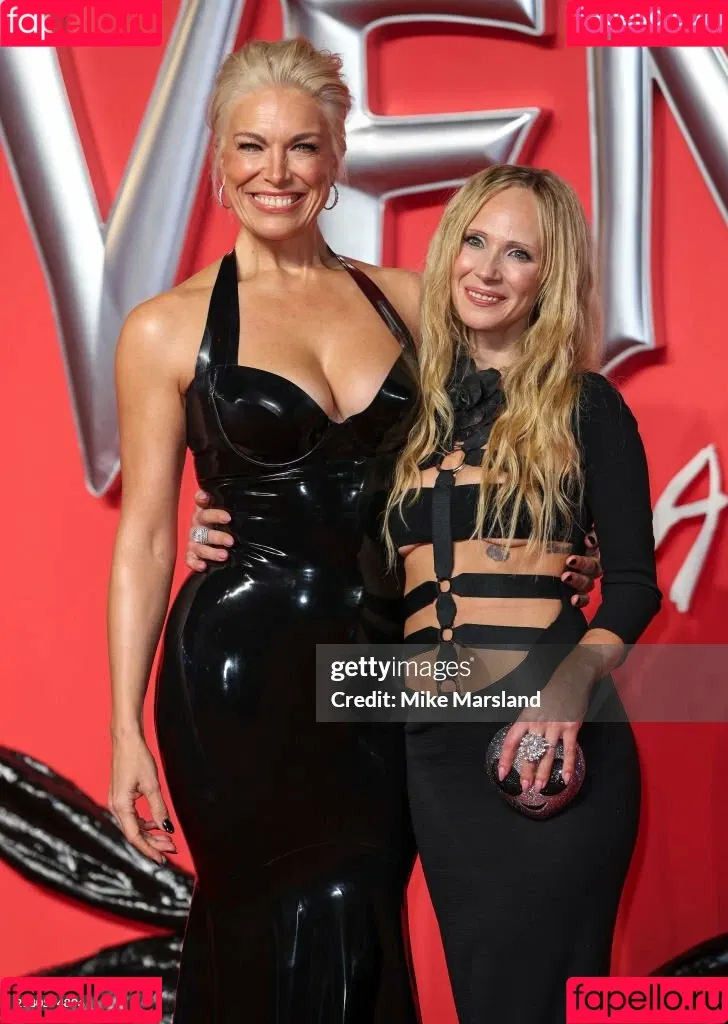 Hannah Waddingham / hannah_waddingham Onlyfans Photo Gallery 