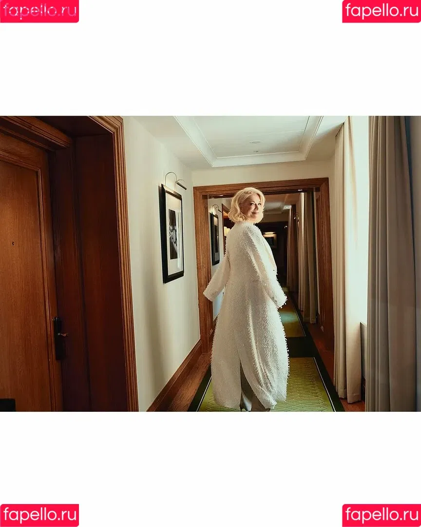 Hannah Waddingham / hannah_waddingham Onlyfans Photo Gallery 