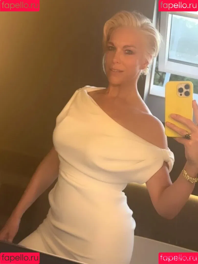 Hannah Waddingham / hannah_waddingham Onlyfans Photo Gallery 