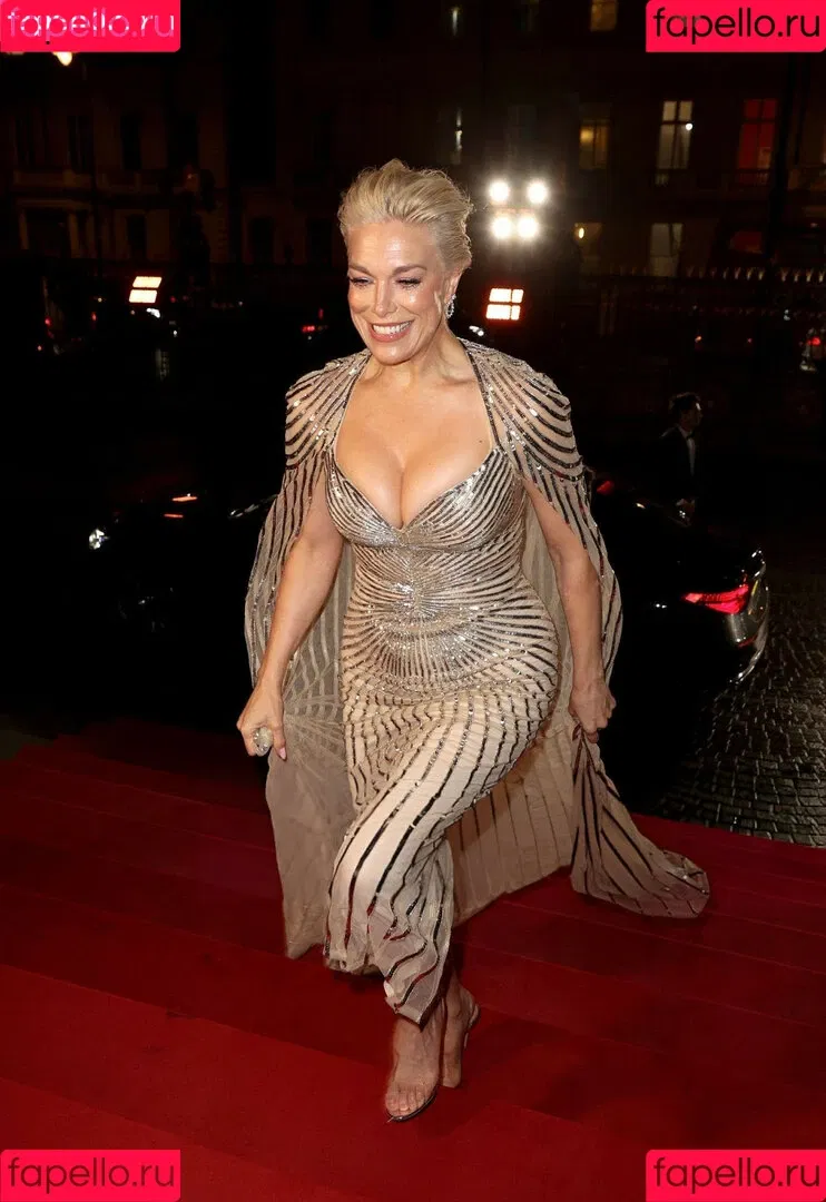 Hannah Waddingham / hannah_waddingham Onlyfans Photo Gallery 