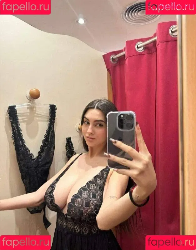 Eva Batista / evabatistaa Onlyfans Photo Gallery 