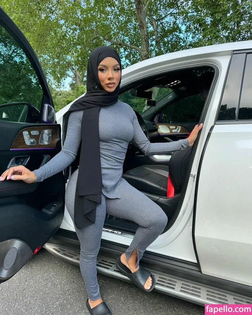 Brittany Renner Onlyfans Photo Gallery 