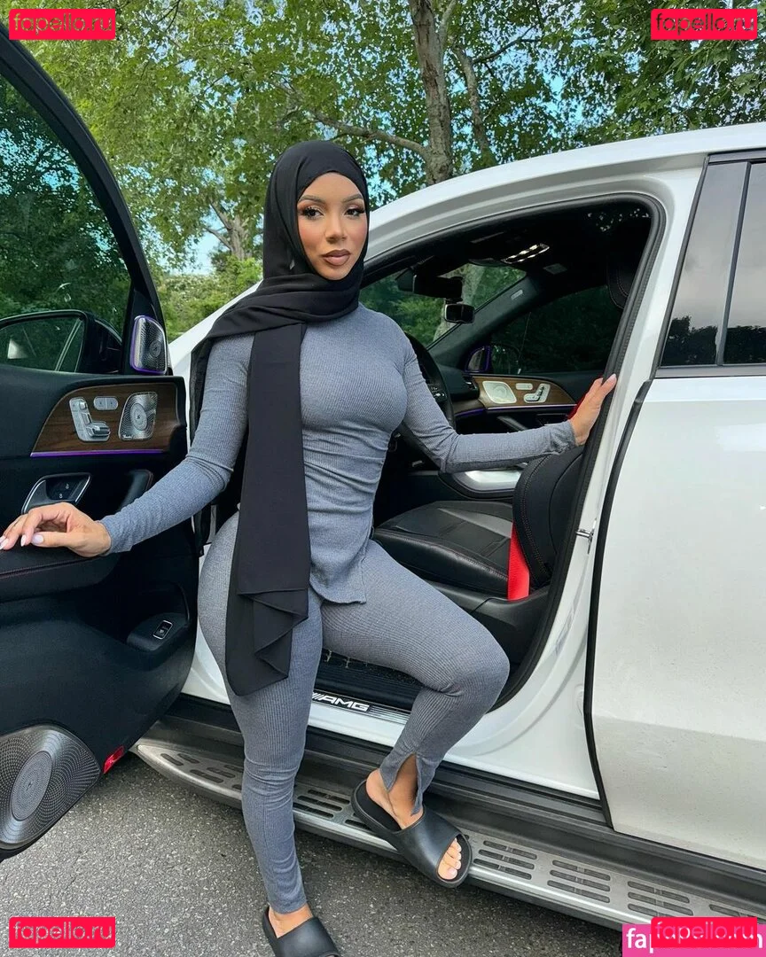 Brittany Renner Onlyfans Photo Gallery 