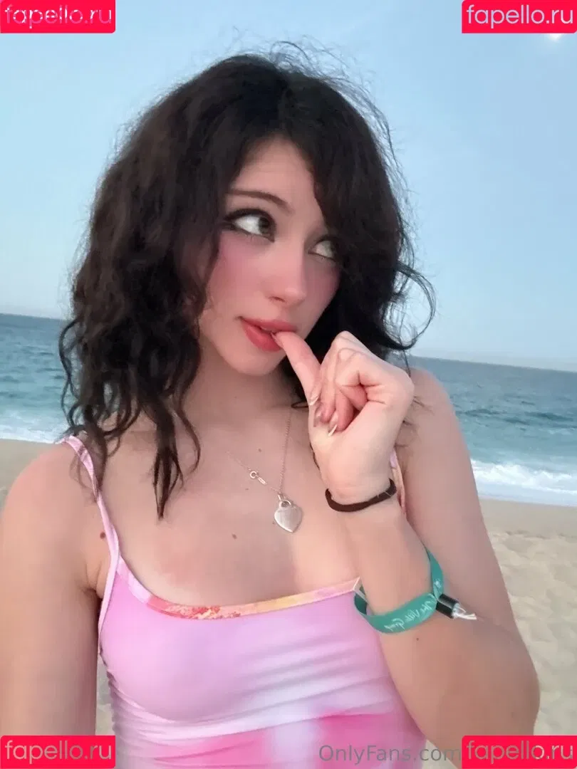 Kennakins / kenna.kins Onlyfans Photo Gallery 