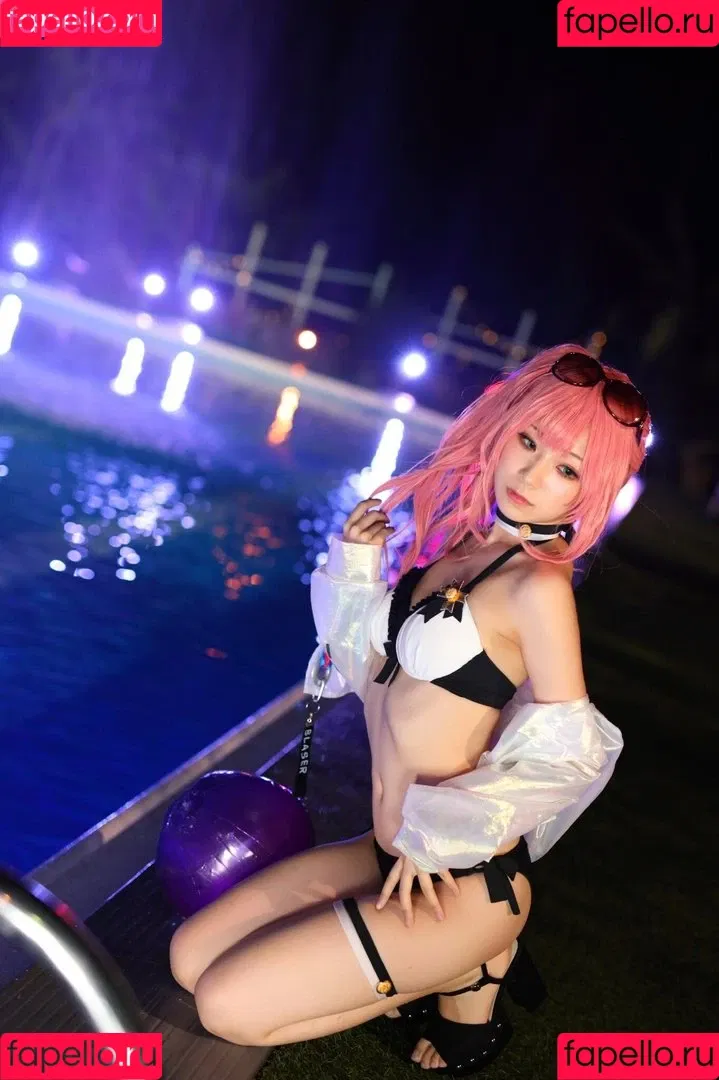 eroticneko / nawo019 / nawo_cosplay Onlyfans Photo Gallery 