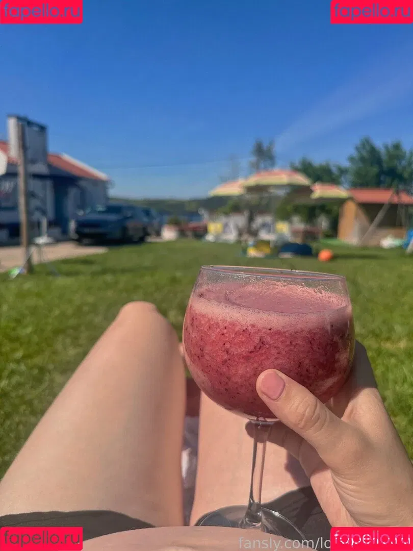 https: / lollipopfields / lollipopfields4 Onlyfans Photo Gallery 