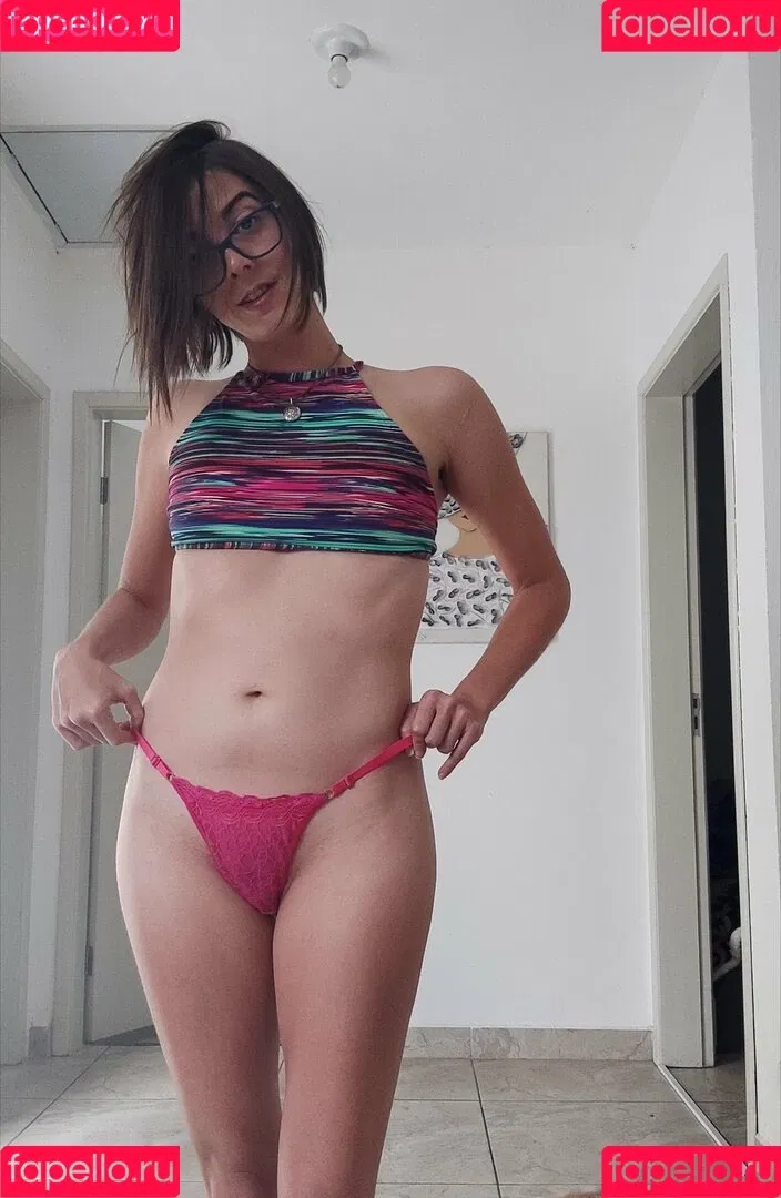 missrafacrystal / rafaela.tuyfree Onlyfans Photo Gallery 