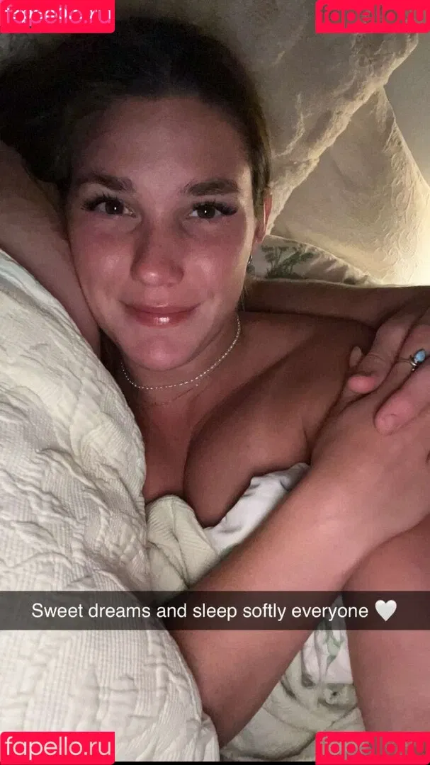 Milanka Bee Milanka.bee / beebaileyprivate / milanka.bee / milankabee Onlyfans Photo Gallery 