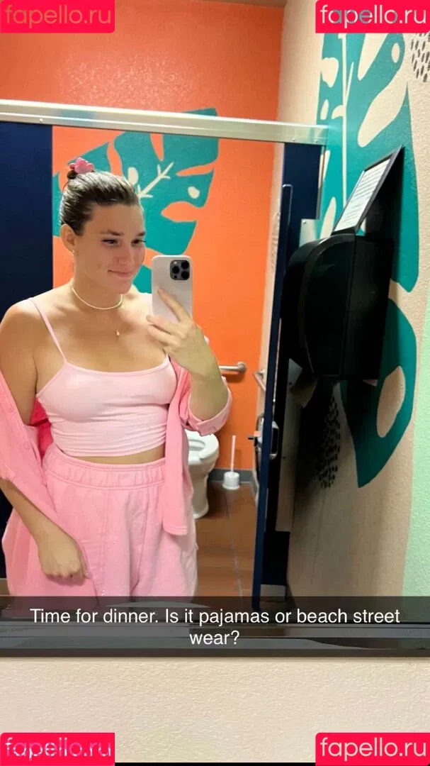 Milanka Bee Milanka.bee / beebaileyprivate / milanka.bee / milankabee Onlyfans Photo Gallery 